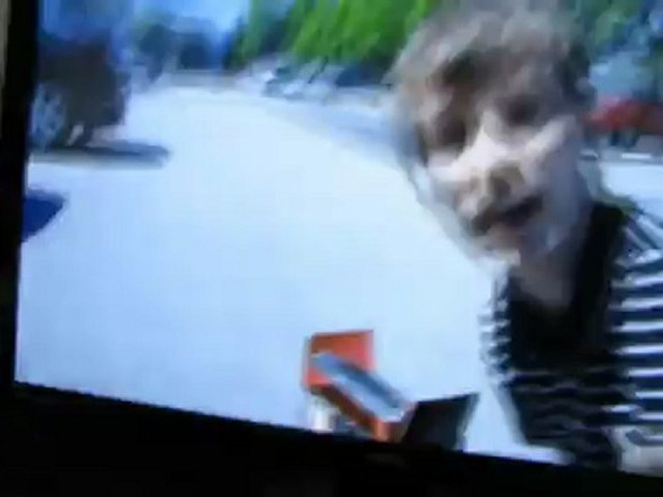 BenQ GW2750 VA Panel 27" Awesome Value LCD Monitor Unboxing & First Look Linus Tech Tips