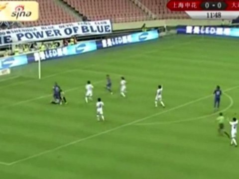 L'incroyable loupé d'un coéquipier de Drogba et Anelka !