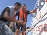 Italia rescata una barcaza con inmigrantes
