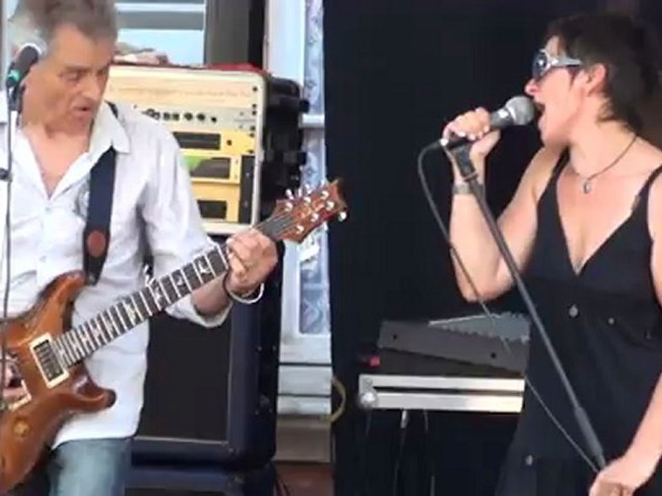 why note : reprise de "black velvet" d'alannah myles