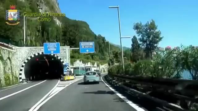 Como - I controlli della Guardia di Finanza (11.08.12)