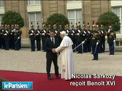Benoît XVI superstar de l'Elysée