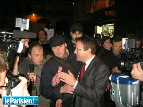 Hommage aux SDF : Martin Hirsch, hué et poursuivi dans le métro