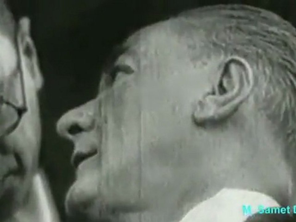 Süleyman Apaydın ~ Yıkın Diktiginiz Heykellerimi "Asrın Dev Lideri" Grubu