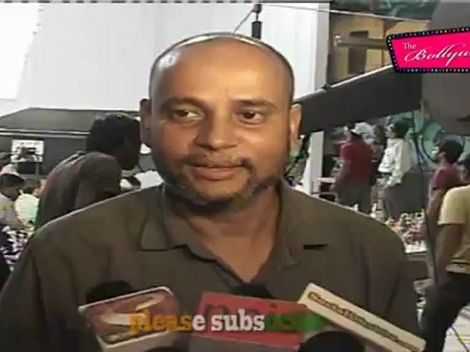 Hot Hrishita Bhatt Pairs With Sanjay Mishra for 'Amma Ki Boli'