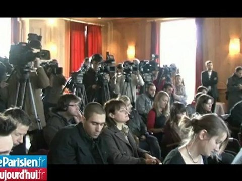 Emue, Amélie Mauresmo annonce sa retraite