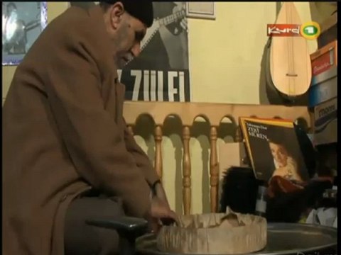 Erbane~Def li Amedê çawa tê çê kirin. Hostayê wê li ser Kurd1ê ji bo we vedibêje û nîşan dide..-20120819-224641_678