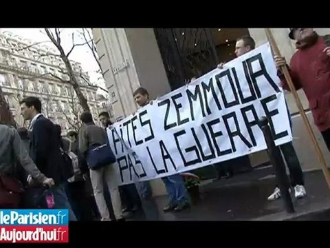 Zemmour acclamé par ses partisans