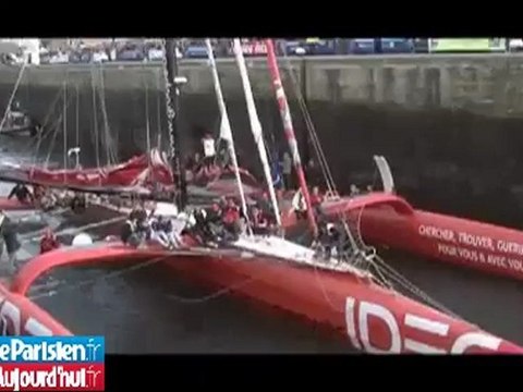 Route du Rhum : les Ultimes passent l'écluse