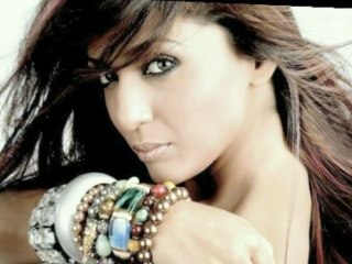 Marathi Vamp Shweta Shinde Turns Comedian! - Entertainment News