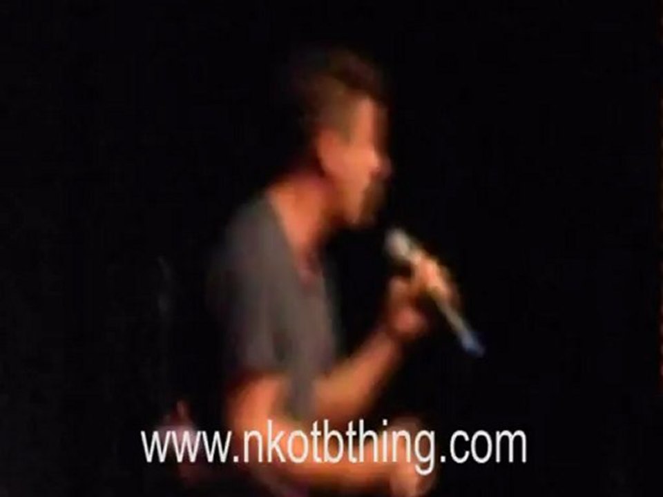 Joe McIntyre performing "Stay the same" at the NKOTB Cruise 2012