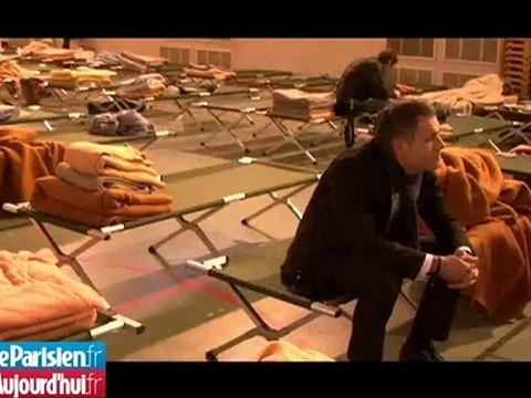 Naufragés de la neige : leur nuit dans un gymnase