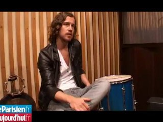 Julien Doré tombe le masque