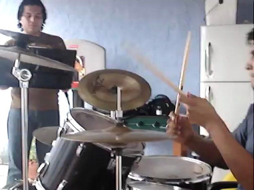 WINSTON MARTINEZ AMOR DE HIERRO ENSAYO CON LA BANDA KUARZO PARTE-1