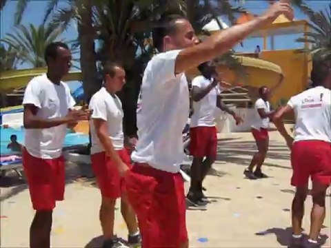 PLAYA DJERBA 23 juin 2012 (31) - Lookéa danse au jeu apéro