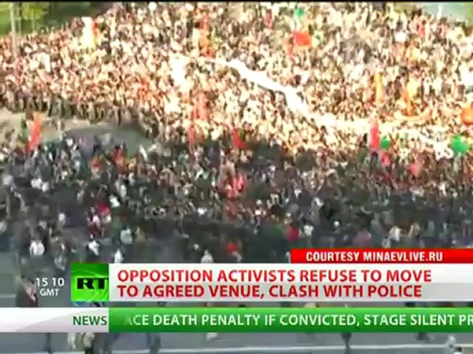 Protesters clash with Moscow police at 'March of Millions'