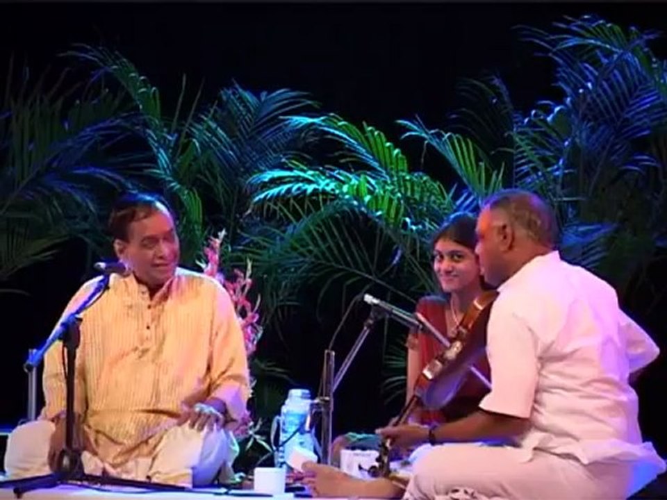 Srushti Dwani - Dr.Mangalampalli Balamurali Krishna.{Carnatic Classical} 2/1