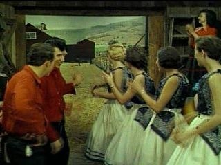 ERNEST TUBB   Walkin' The Floor Over You