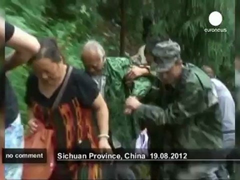 Chine : des milliers de personnes... - no comment