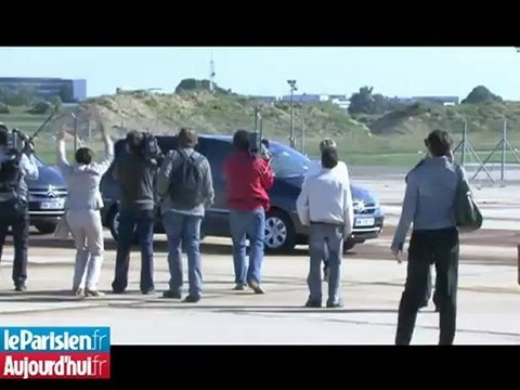 Villacoublay : grosse émotion à l'arrivée des ex-otages