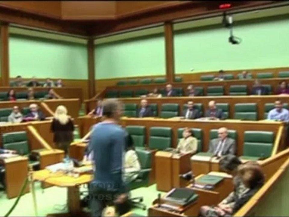 Patxi López adelanta las elecciones al 21 de octubre