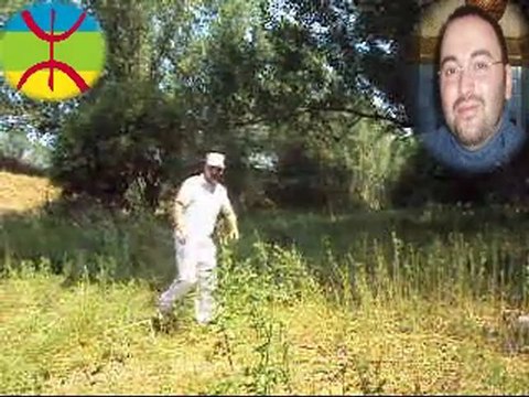 Peter CHEMRAH pisse sur le dictateur Mohamed6 le voleur du Maroc