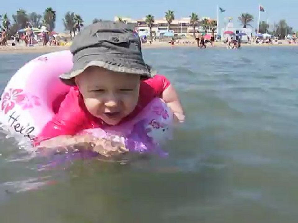 Ethan et la bouée