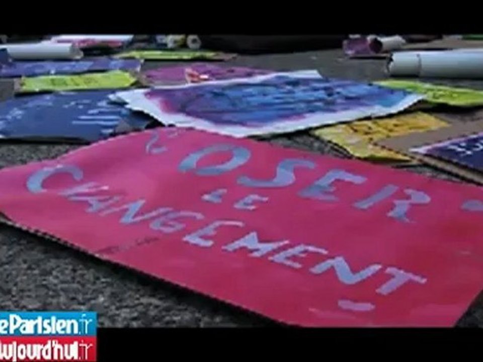 Les Indignés tentent de camper sous l'arche de La Défense