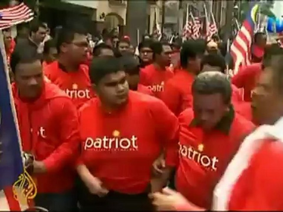 Malaysia cracks down on protesters