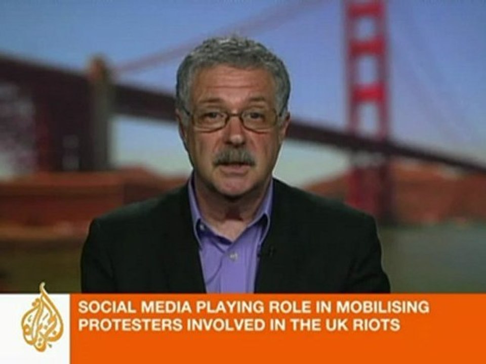 Blackberry phones' role in UK riots