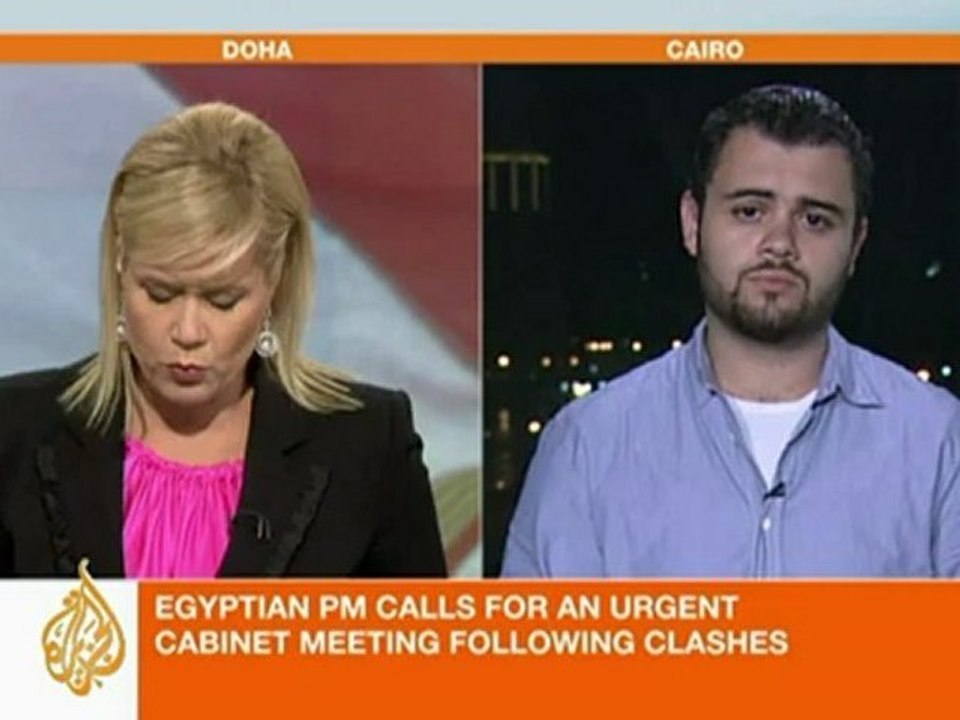 Egyptians break into Israeli embassy in Cairo