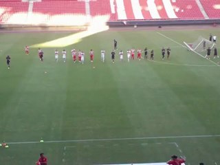 Ο Μανωλάς χειροκροτάει τον κόσμο του Ολυμπιακού