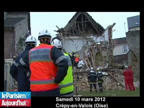 Un homme sorti des décombres de sa maison effondrée