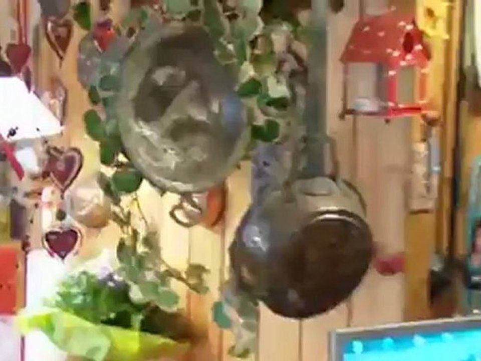 غرفة الجلوس حول العالم - بيت على ظهر سفينة في ب...