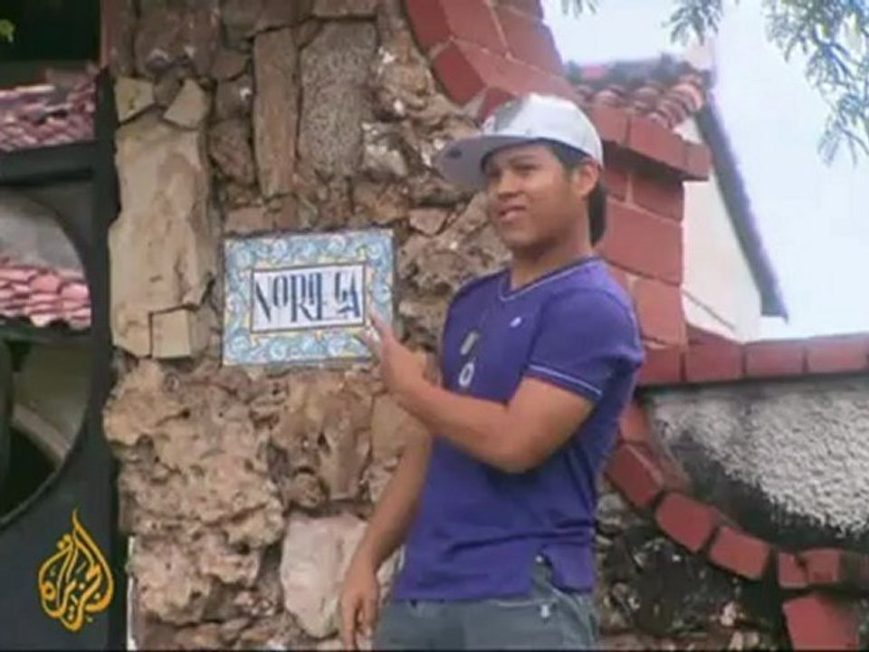 Noriega back in Panama to serve sentences