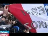Henri Guaino quitte l'Elysée ovationné par les militants UMP