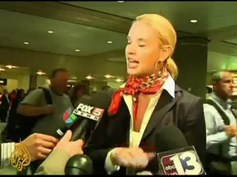 US flight diverted after pilot is restrained