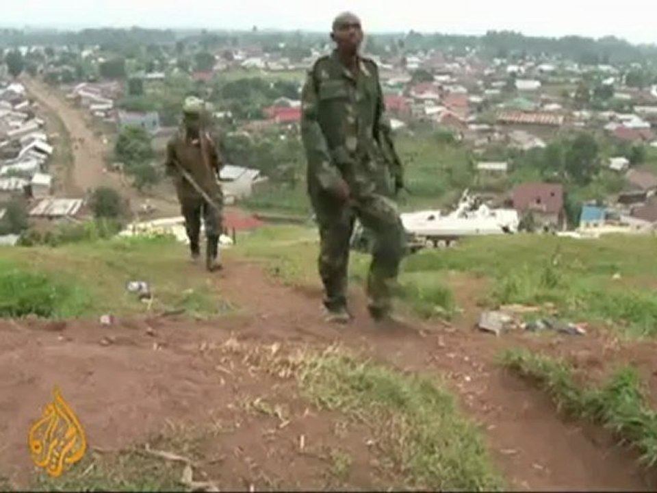 Congolese rebels seize border town