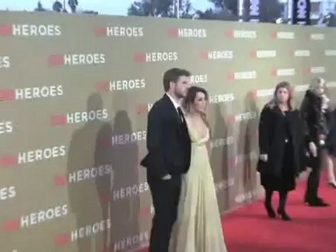 Liam Hemsworth mag die neue Frisur von Miley Cyrus