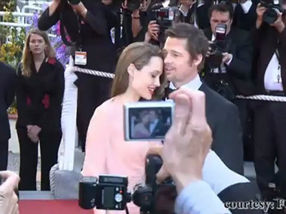 Holmes, Cruise and Brangelina In Celebrity Scoop