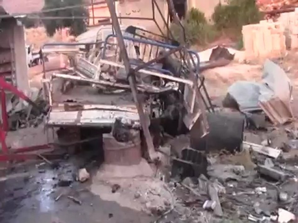 Syria فري برس  حماه المحتلة آثار القصف المروحي على قرية الحواش 21-8-2012