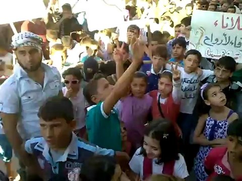 Syria فري برس ادلب سرمدا مظاهرة رائعة في ثالث ايام العيد 21-8-2012 ج2
