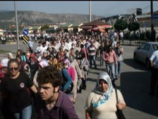 ANAYASAL HAKKINI KULLANMANIN SONU İŞTEN ATILMA OLAMAZ...!