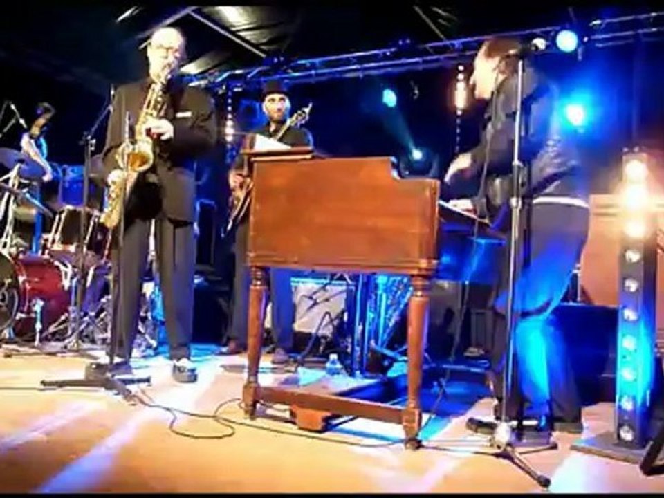 rassemblement moto le 27 et 28 et 29 juillet 2012 a couches (dp 71490 ) hdc macadam motors