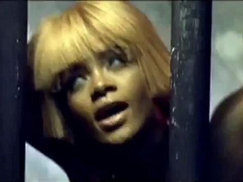 Rihanna - Disturbia - YouTube