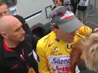 Cadel Evans - Don't Touch Me!