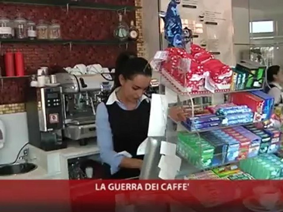 22-08-12-LA GUERRA DEI CAFFE