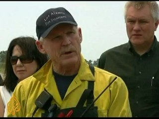 New Mexico wildfire burns near nuclear lab