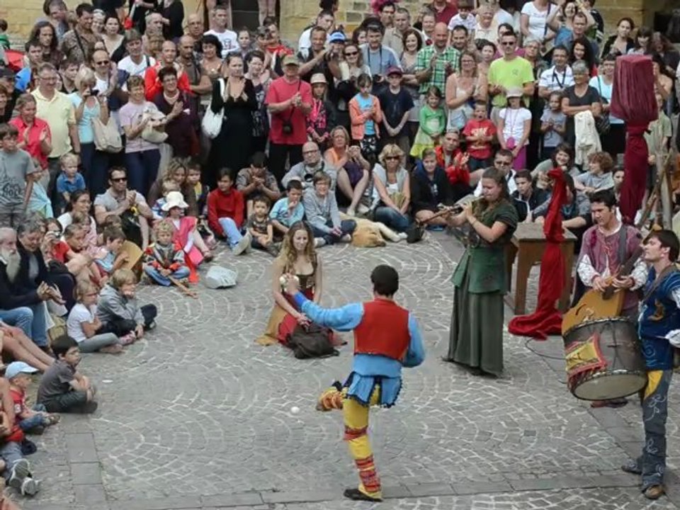 Les Médiévales de Gourdon 2012 - La Cie Entr'Act : Jongleries