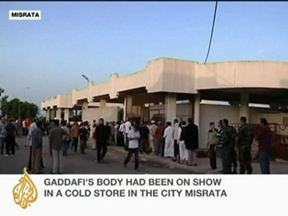 Gaddafi to be buried in secret location